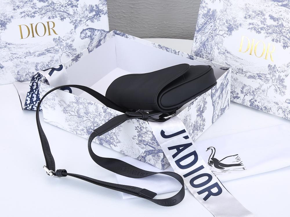 CN - New Collection Bags DIR 099