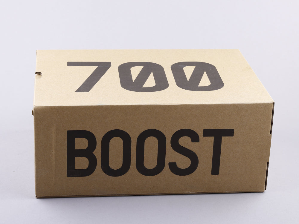 CN - Yzy 700 Geode Sneaker