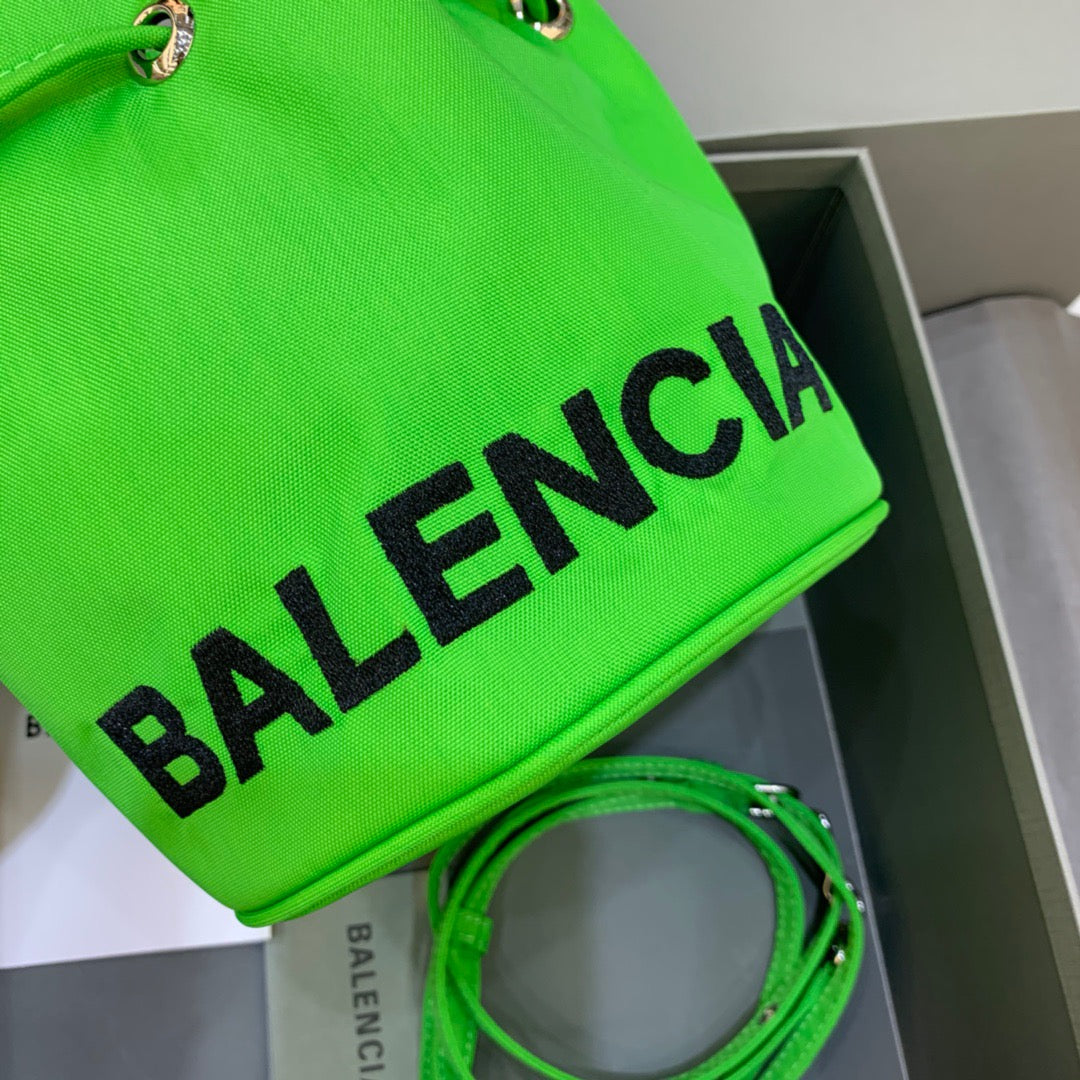 Balen Le Cagole Medium Bucket Bag In Green, For Women, Bags 11.8in/30cm