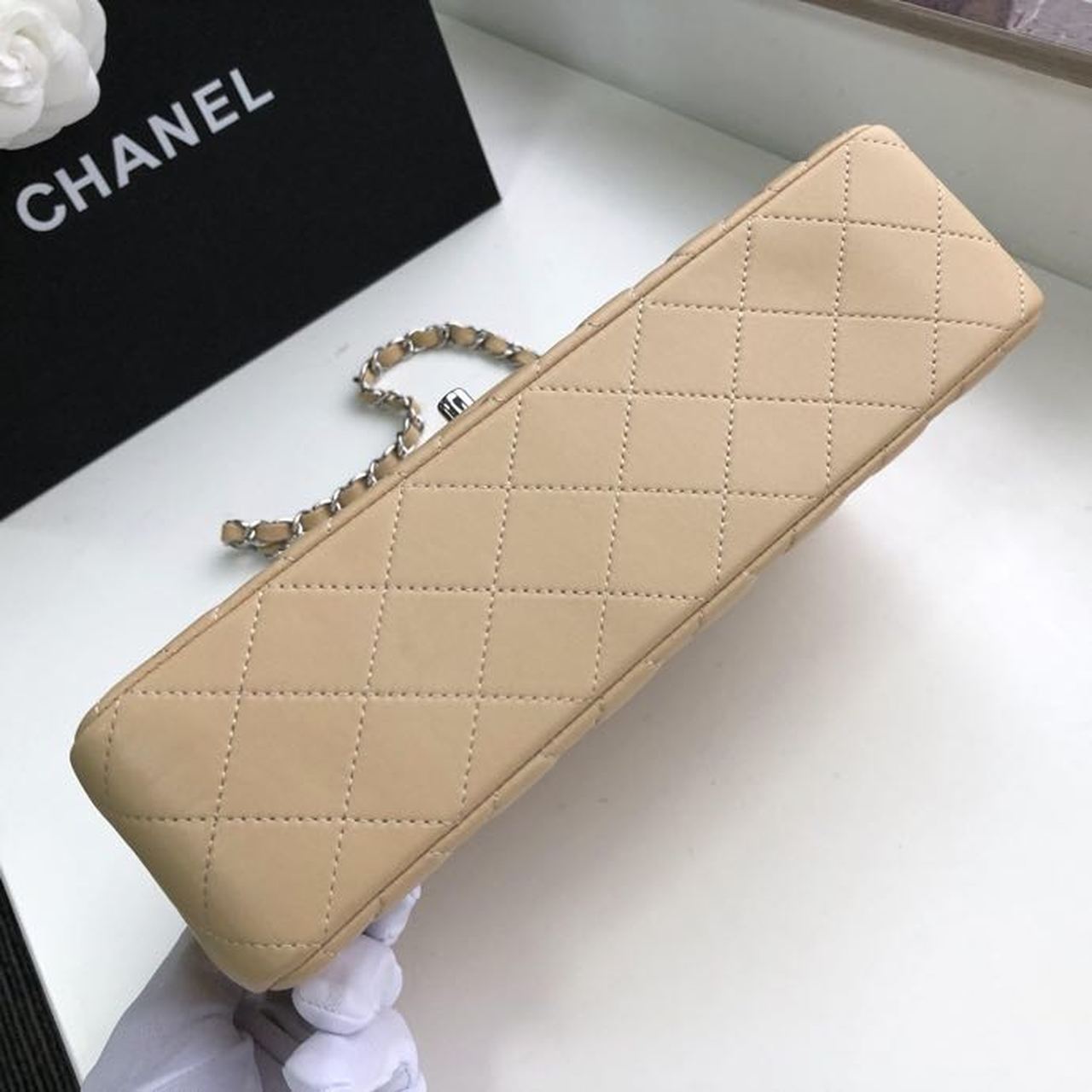 Chanel Classic Handbag Silver Hardware Beige For Women, Women’s Bags, Shoulder And Crossbody Bags 10.2in/26cm A01112