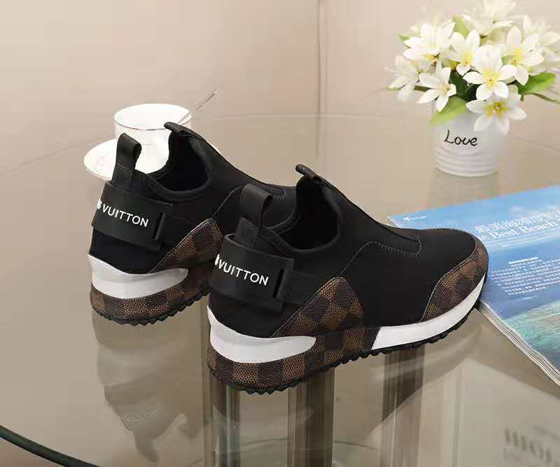 CN - New Arrival Luv Sneaker 075