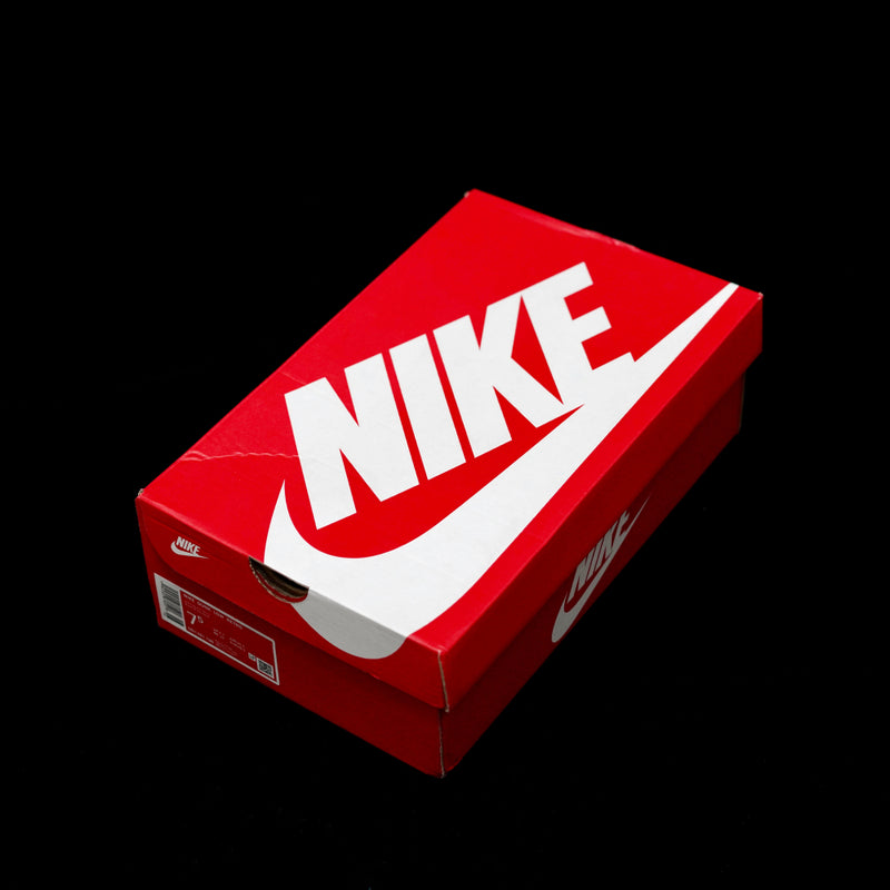 CN - NKE black and white panda