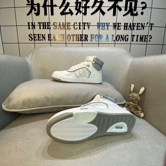 CN - DIR B27 High White Gray