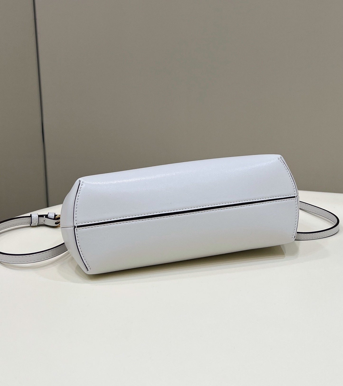 FI First Small White For Women, Women’s HandBags, Shoulder And Crossbody Bags 10.2in/26cm FF 8BP129