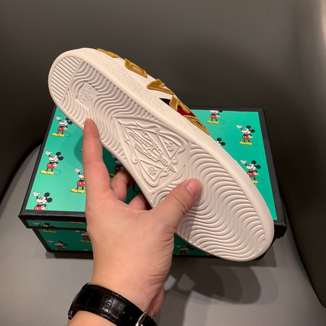 CN-GCI Ace Embroidered Love SNEAKER 122