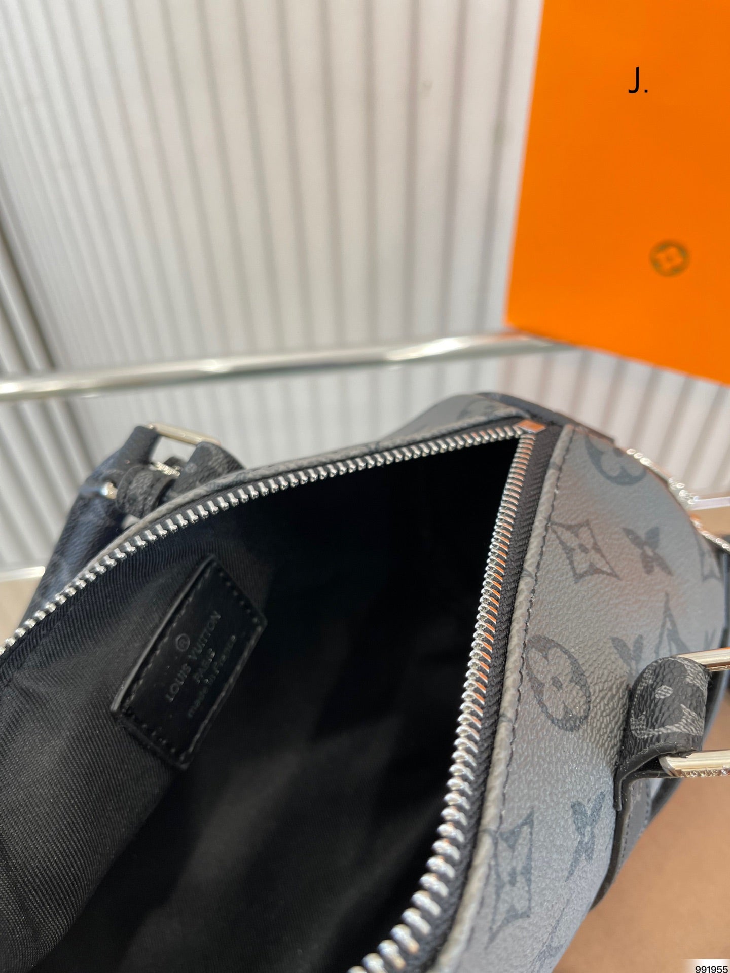 CN - New Collection Bags LUV 676