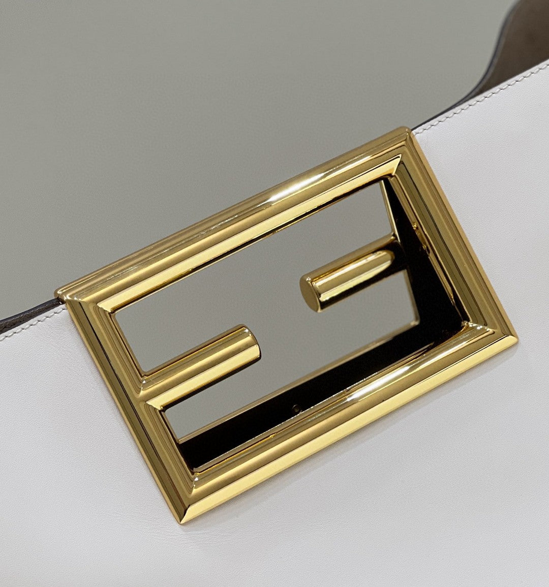 FI Way Medium White Bag For Woman 29.5cm/11.5in