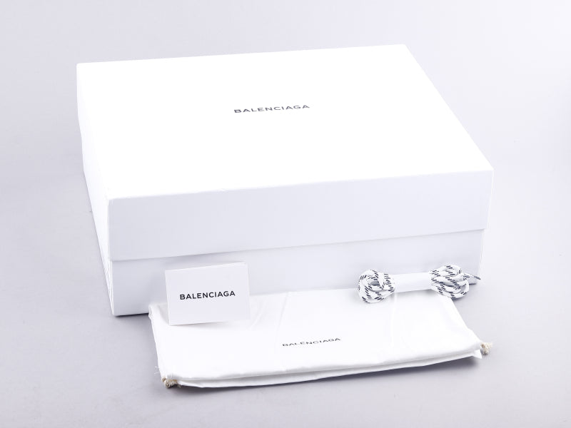 CN - Bla Triple S New Gray Sneaker