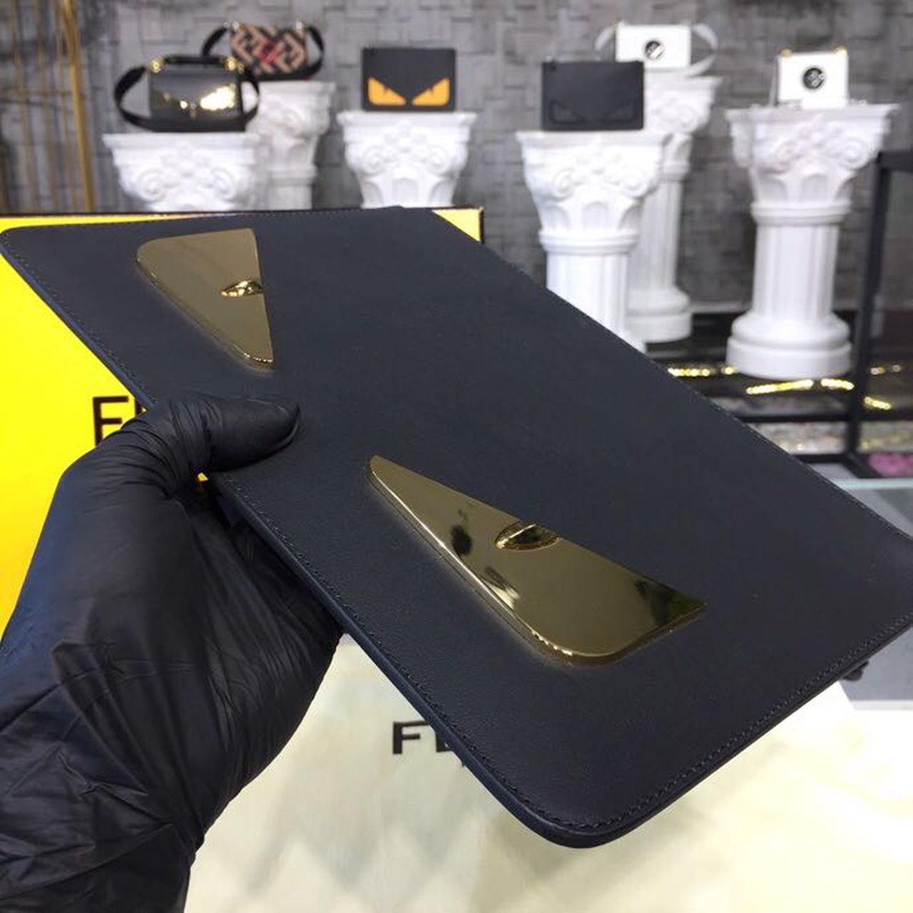 FI Selleria Monster Pouch 11.8in/30cm For Women FF