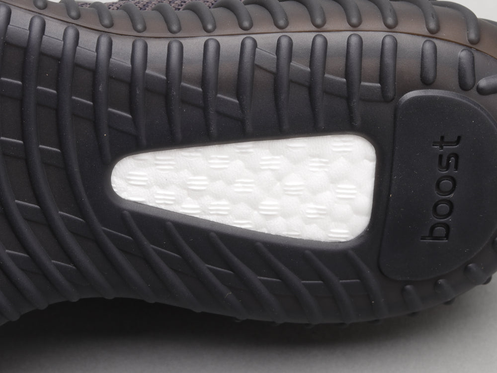 CN - Yzy 350 Black Angel Sneaker