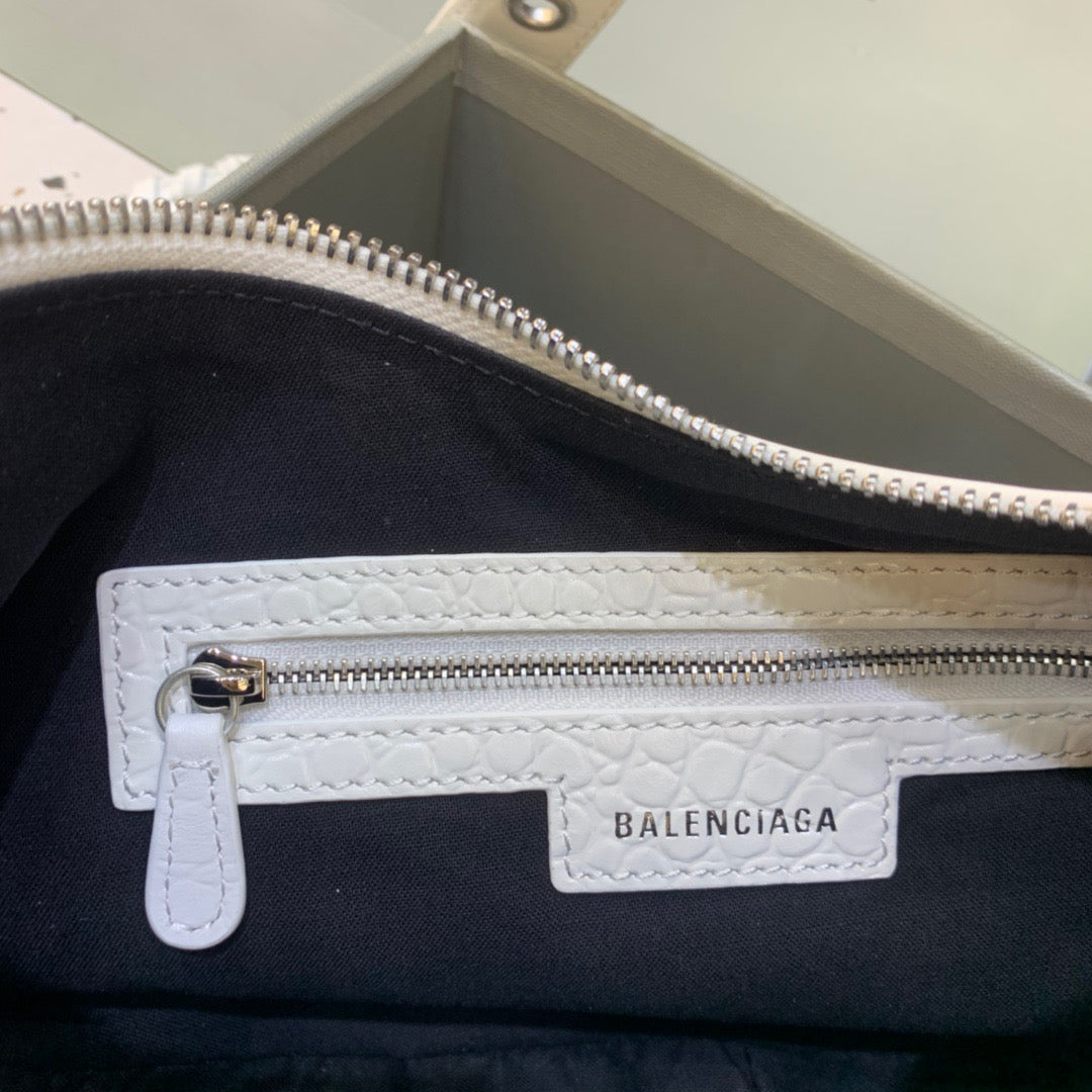 Balen Le Cagole XS Shoulder Bag In White, For Women, Bags 13in/33cm 700940210BK9104