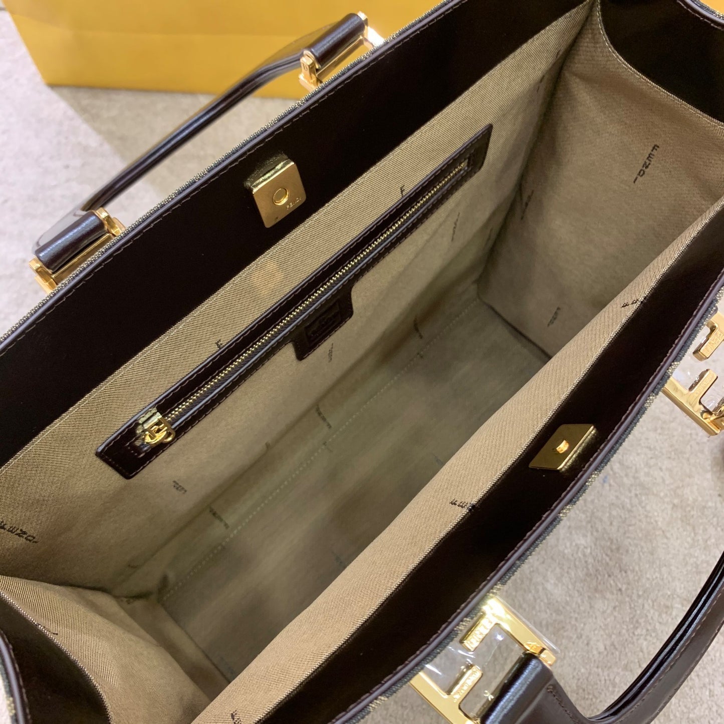 FI Medium Vintage Totebag Bag 13.8in/35cm Brown For Women FF