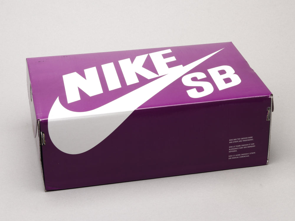 CN - NKE shadow grey