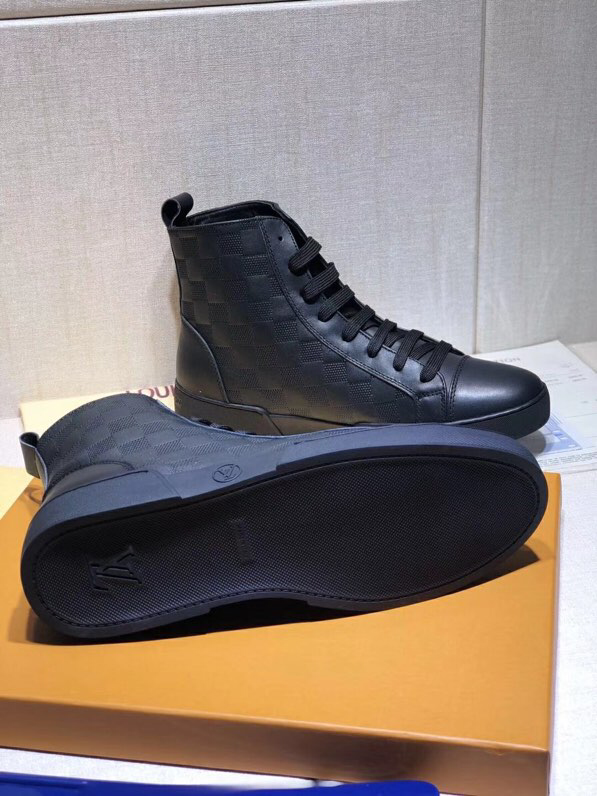 CN - New Arrival Luv Sneaker 068