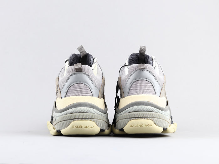 CN - Bla Triple S Grey Sneaker