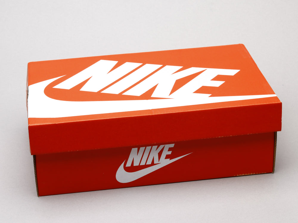 CN - NKE A generation of pink and white