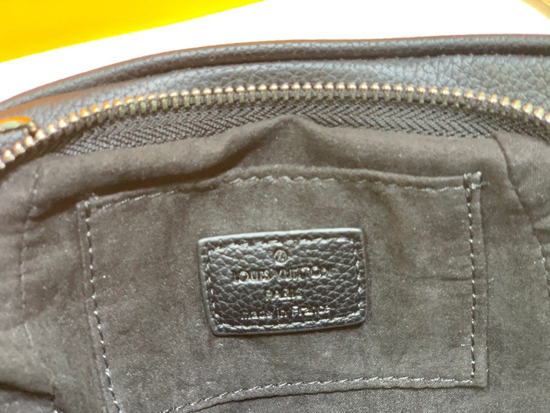 CN - New Collection Bags LUV 122