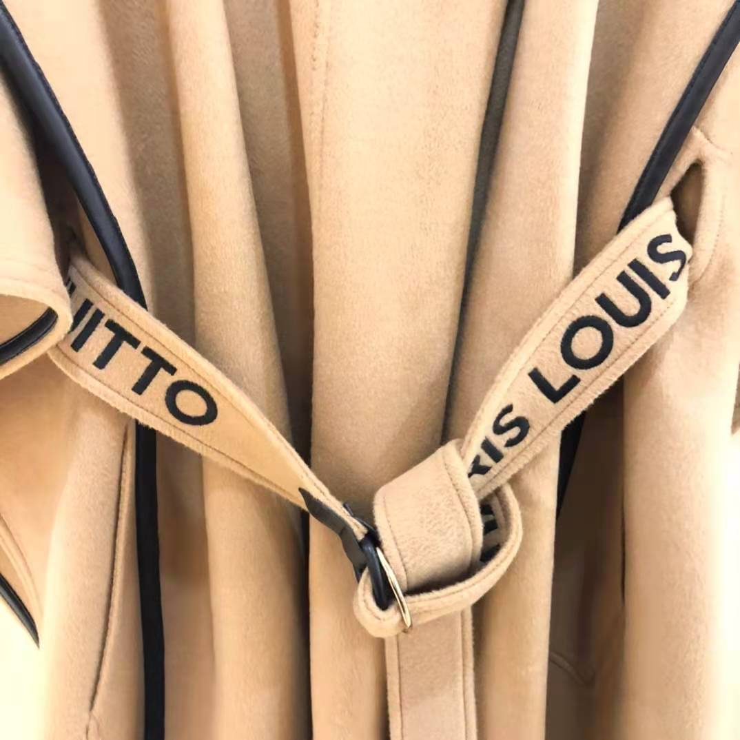 CN - New Collection LUV Wrap Coat 010