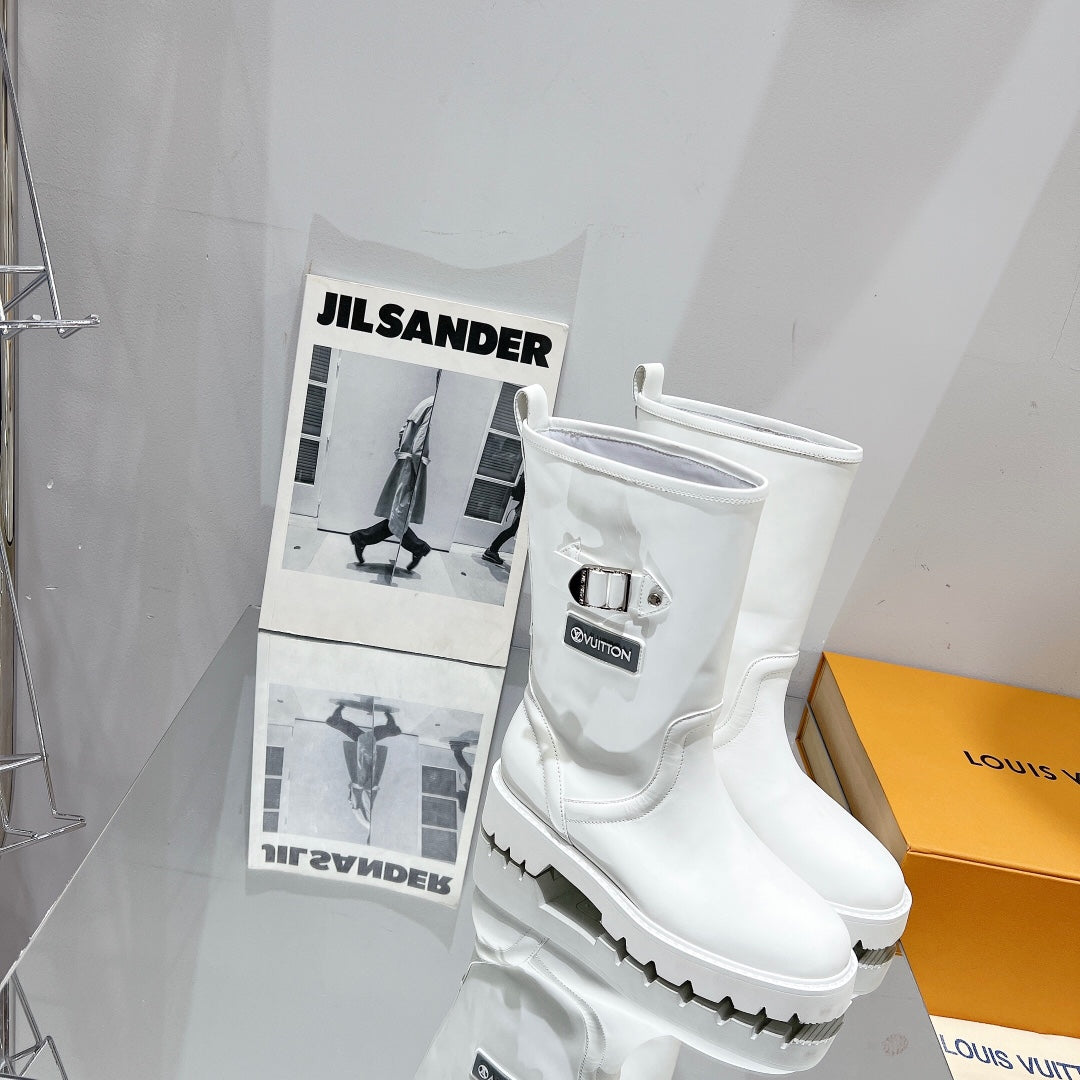 New Collection LUV BOOTS 014