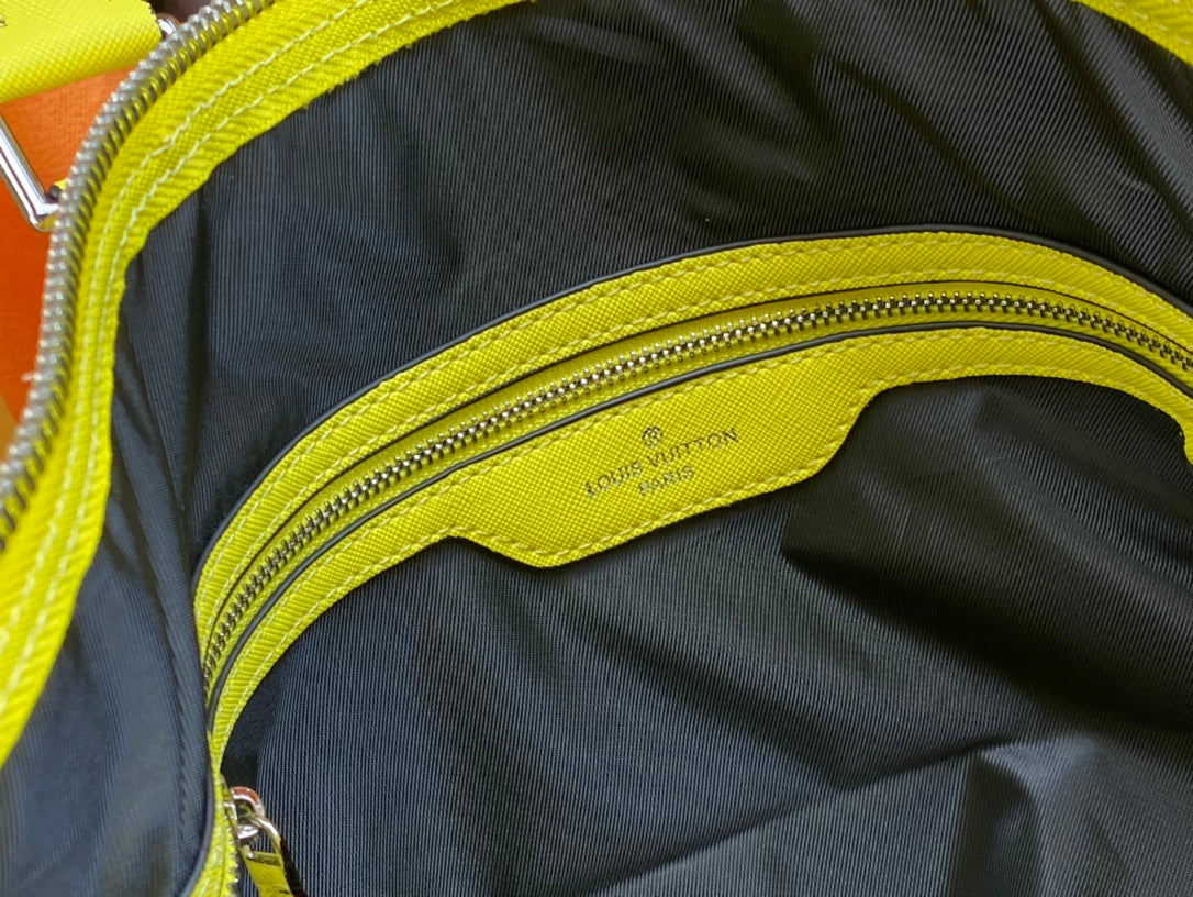 CN - New Collection Bags LUV 670