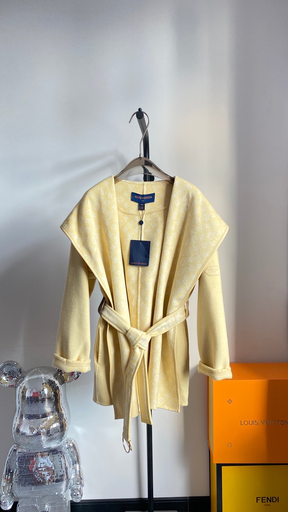 CN - New Collection LUV Wrap Coat 035