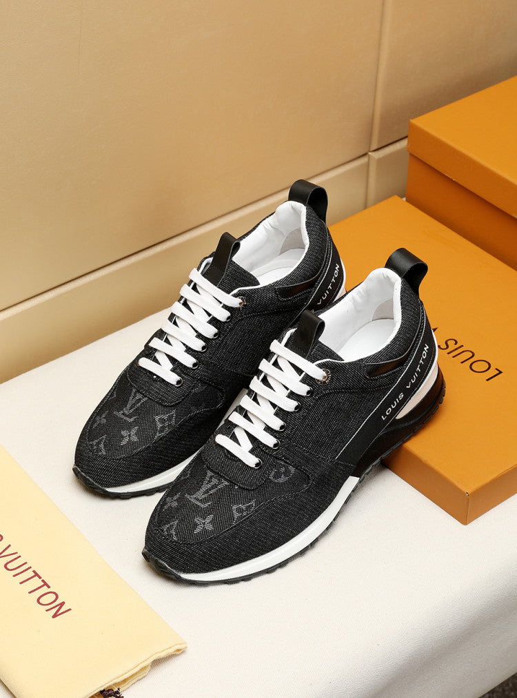 CN - LUV Trainers Sneaker