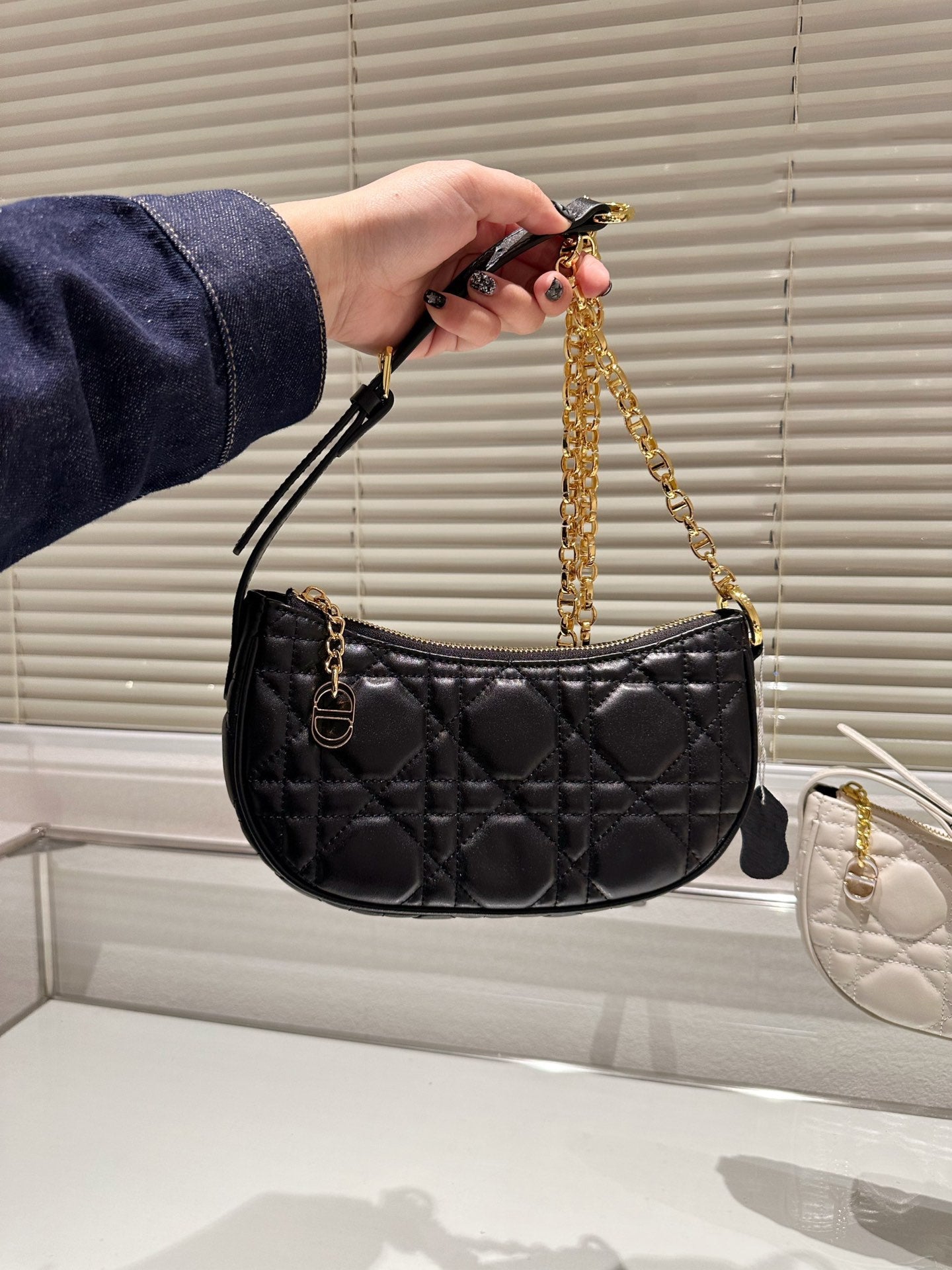 CN - New Collection Bags DIR 373