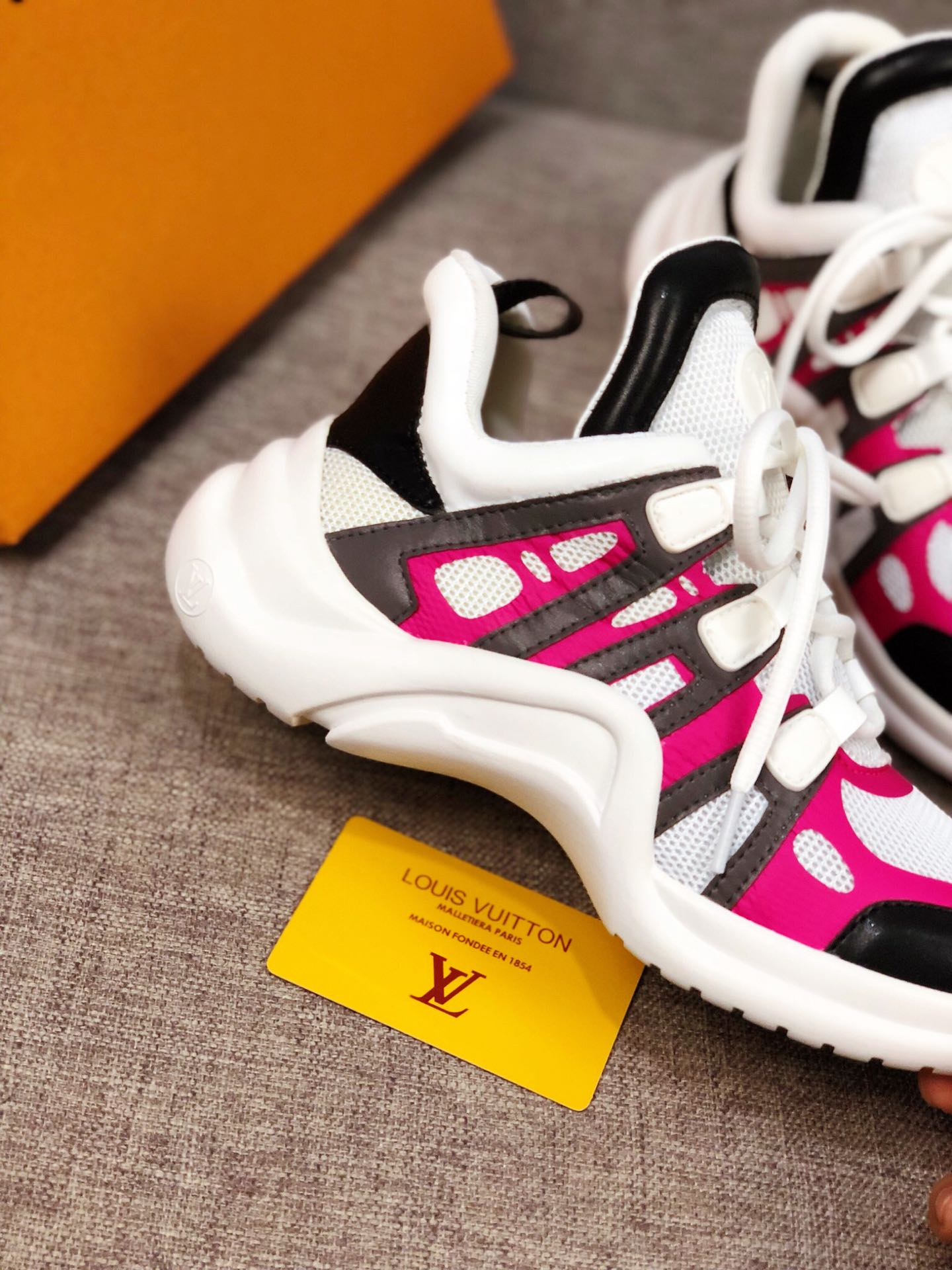 CN - LUV Archlight Pink White Black Sneaker