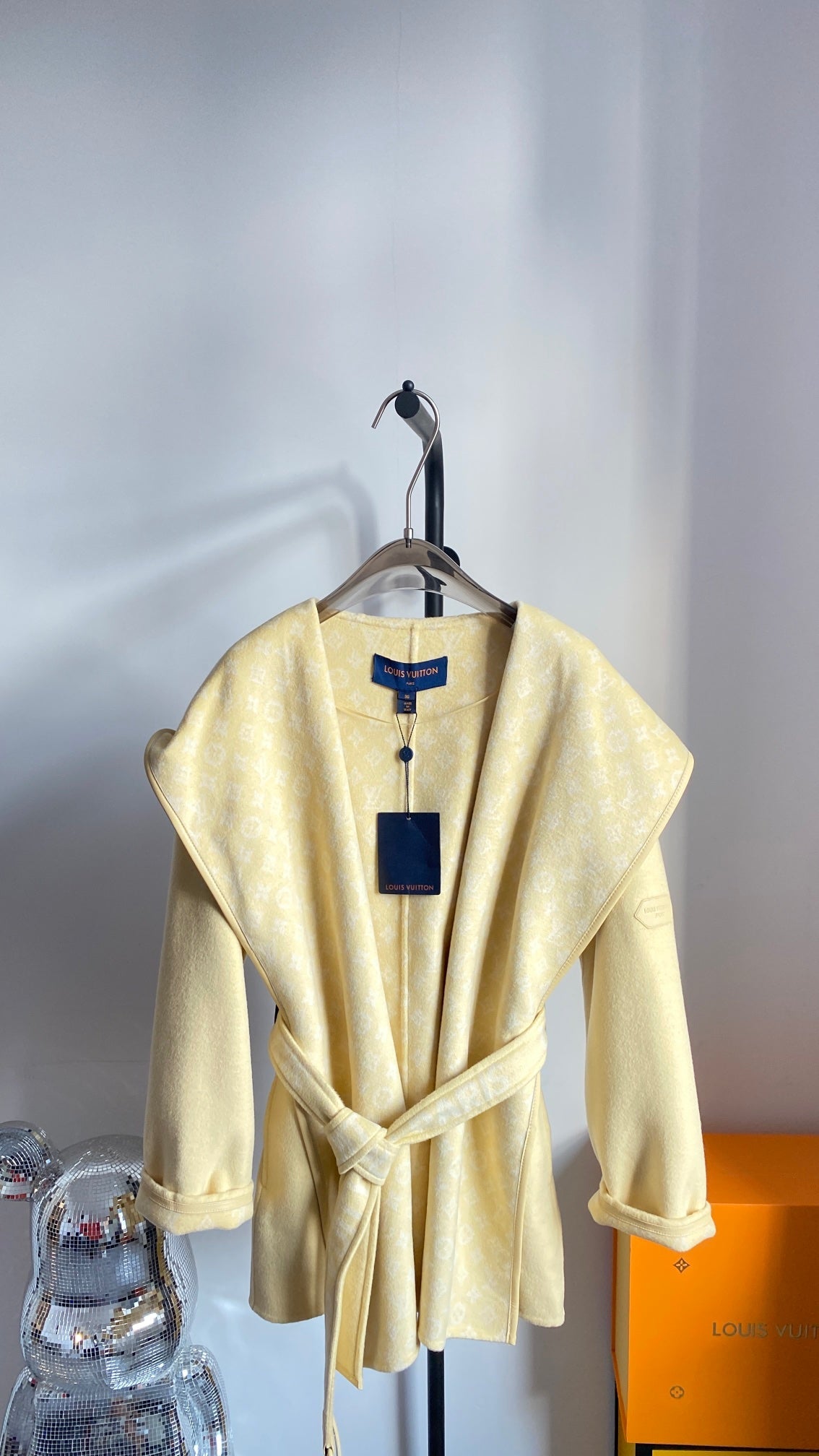 CN - New Collection LUV Wrap Coat 034