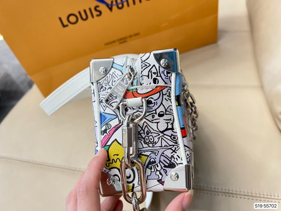 CN - New Collection Bags LUV 559