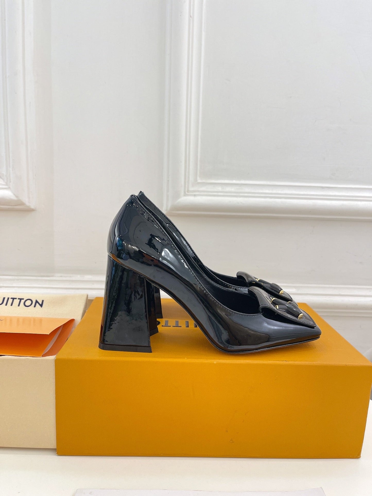 New Collection LUV High Heel Shoes 005