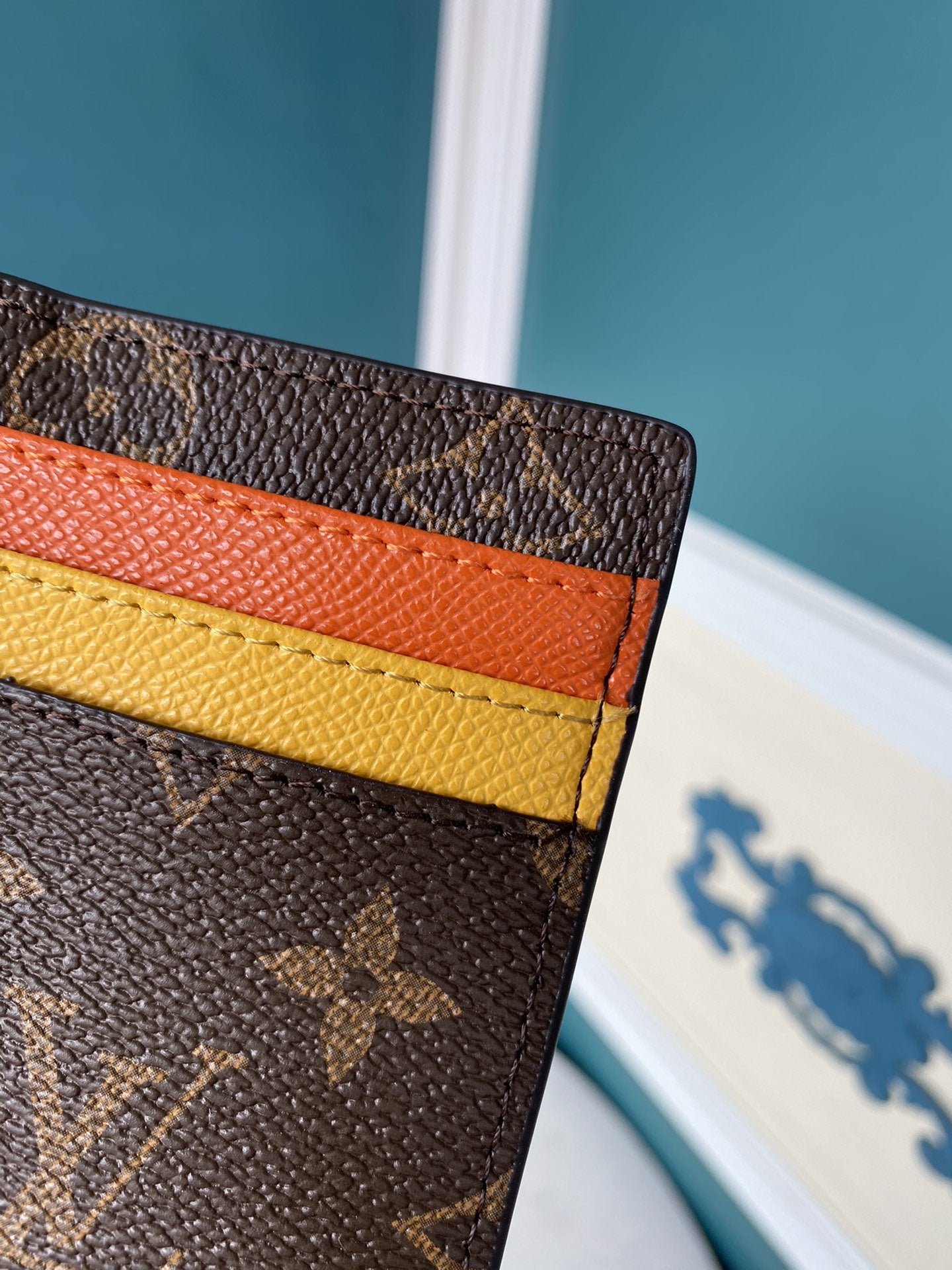 CN - New Collection Wallet LUV 021