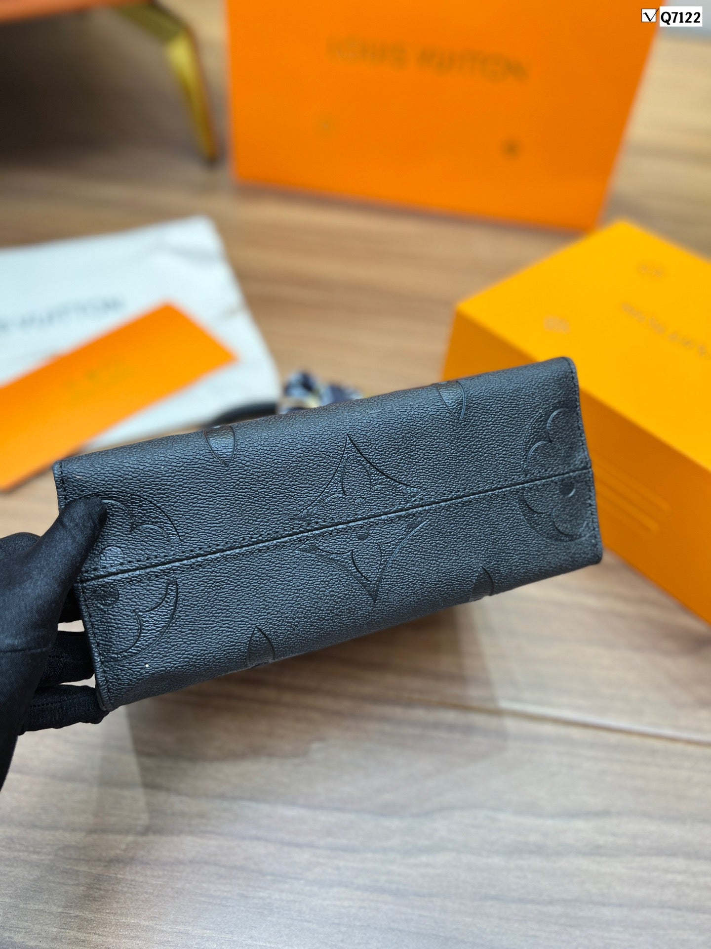 CN - New Collection Bags LUV 533