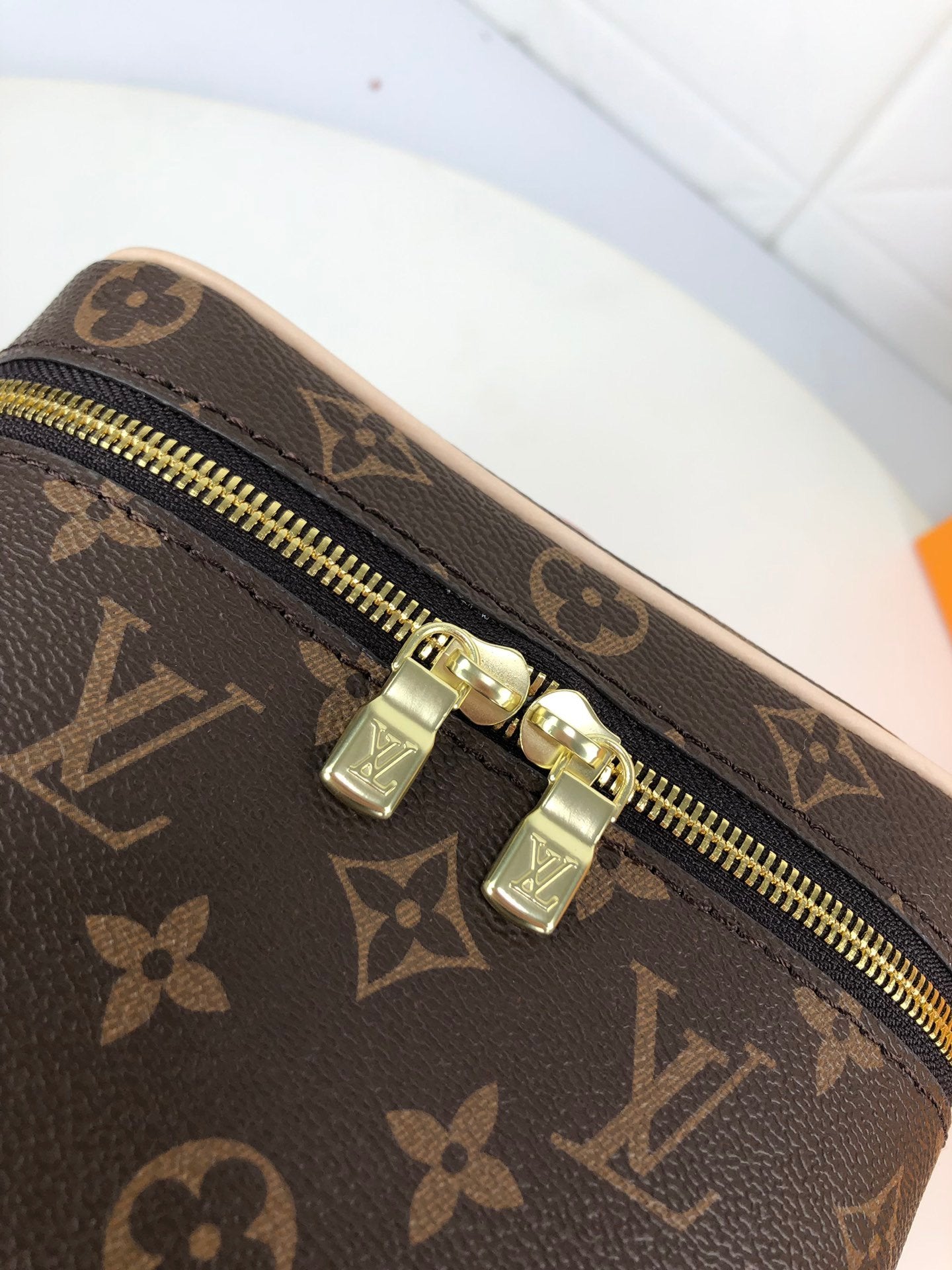 CN - New Collection Bags LUV 025