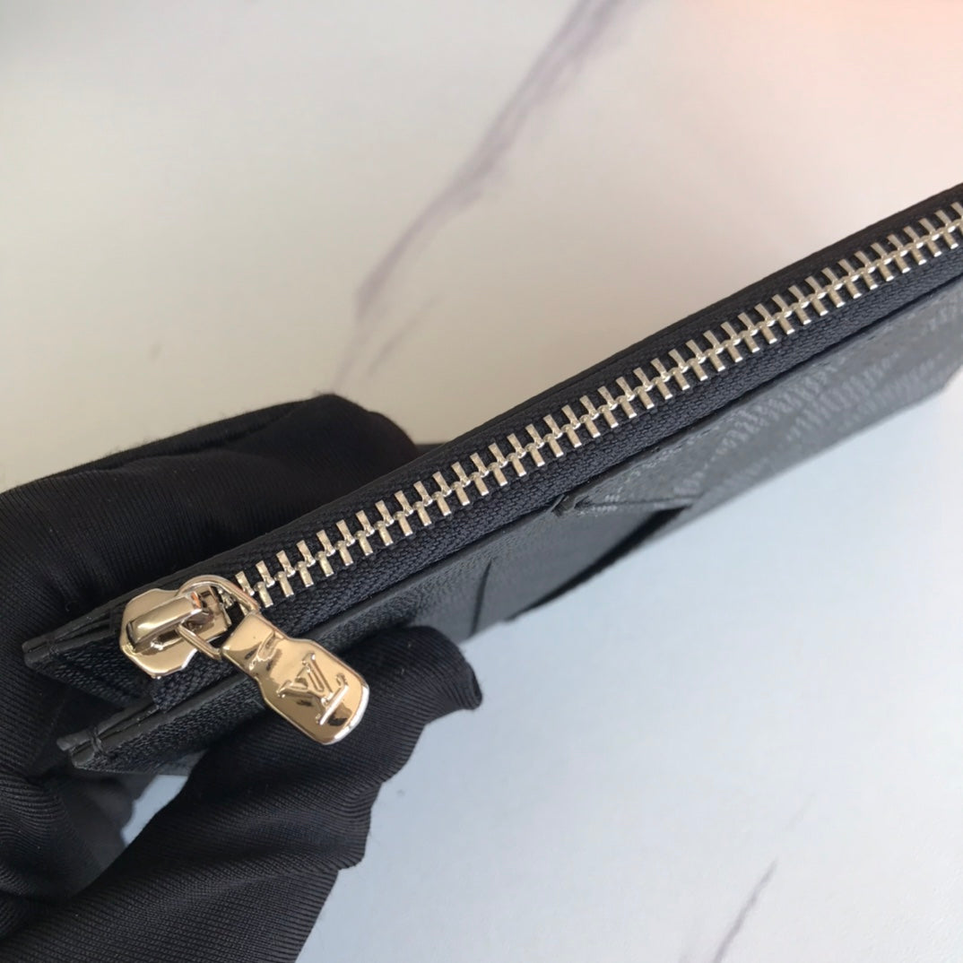 CN - New Collection Wallet LUV 134