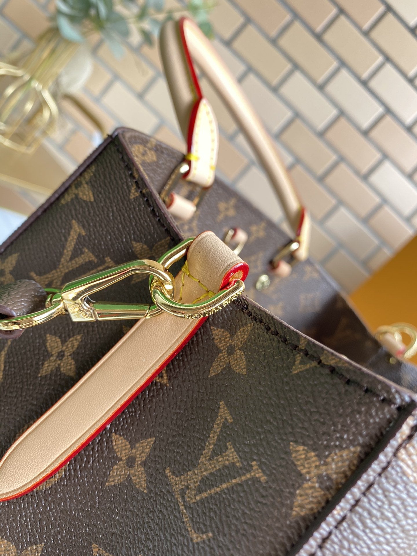 CN - New Collection Bags LUV 102