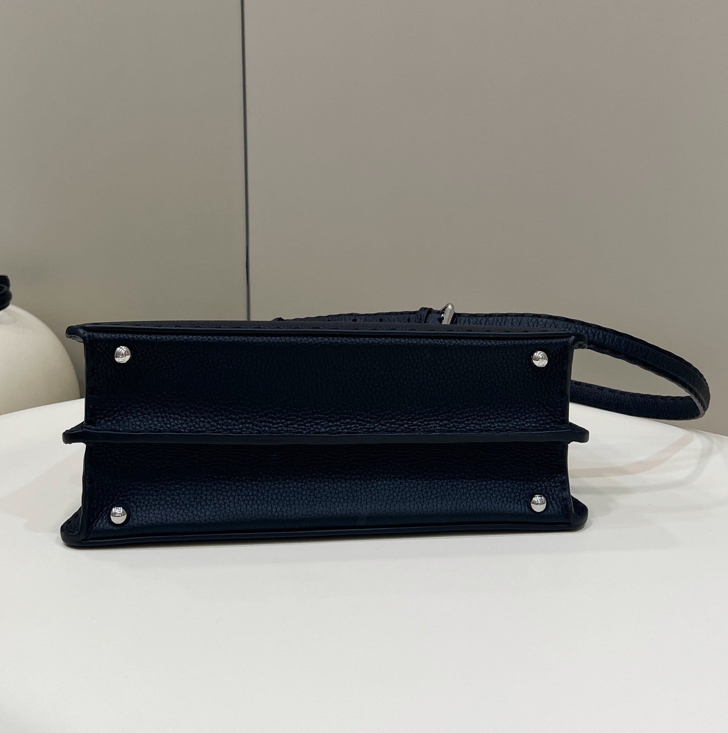 FI Peekaboo ISeeU Medium Black For Women, Women’s Handbags, Shoulder Bags 13.1in/33.5cm FF