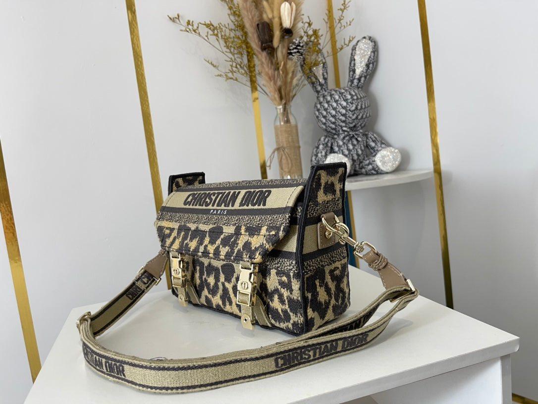 CN - New Collection Bags DIR 335