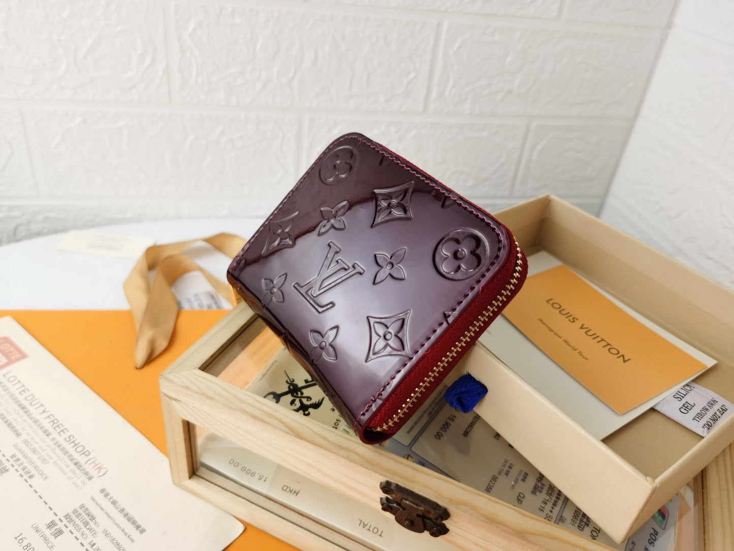 CN - New Collection Wallet LUV 123
