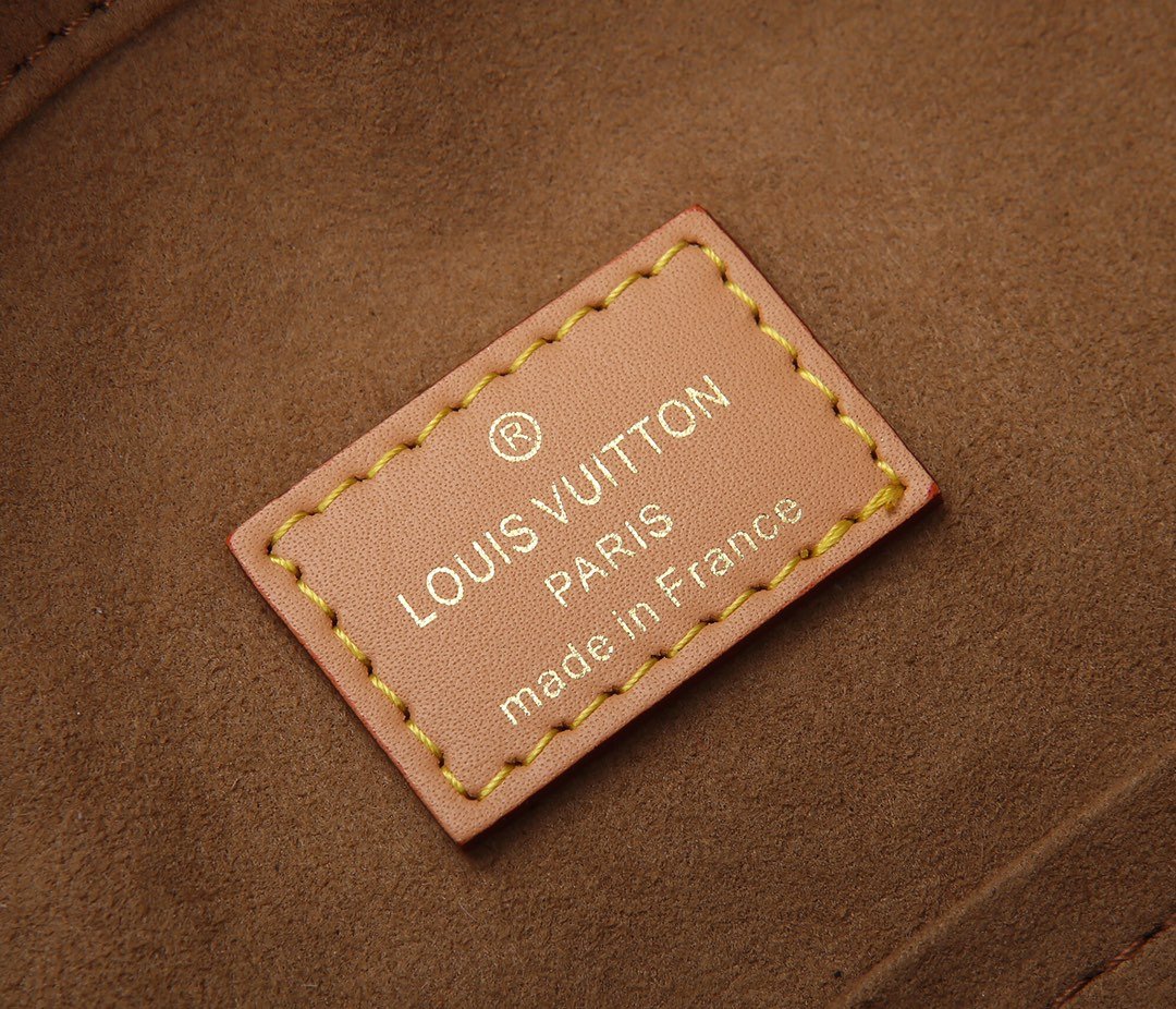 CN - New Collection Bags LUV 001
