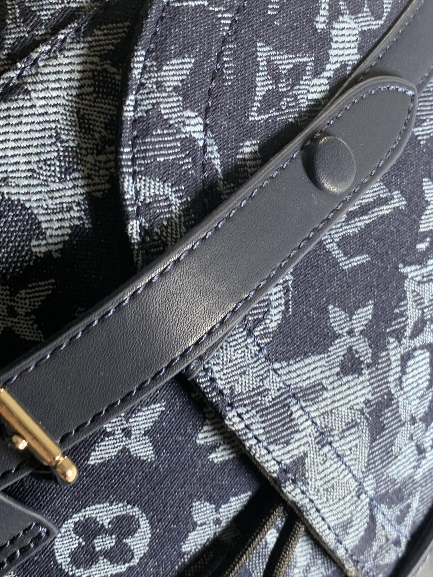 CN - New Collection Bags LUV 116