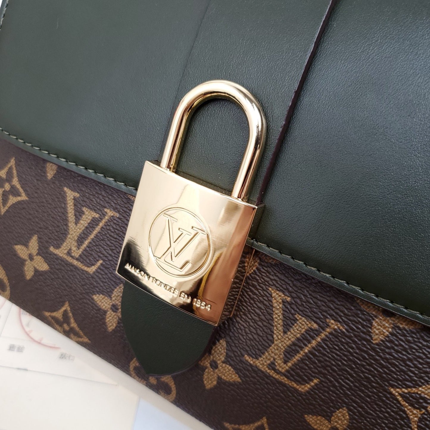 CN - New Collection Bags LUV 214