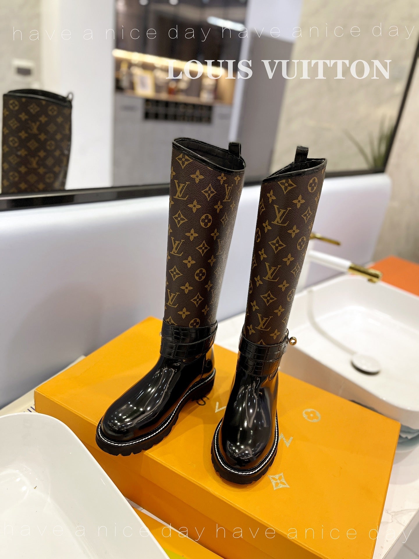 New Collection LUV BOOTS 029