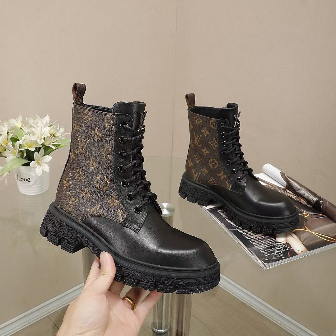 New Collection LUV BOOTS 004