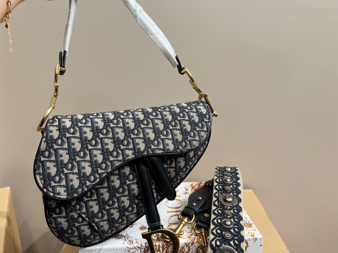 CN - New Collection Bags DIR 362