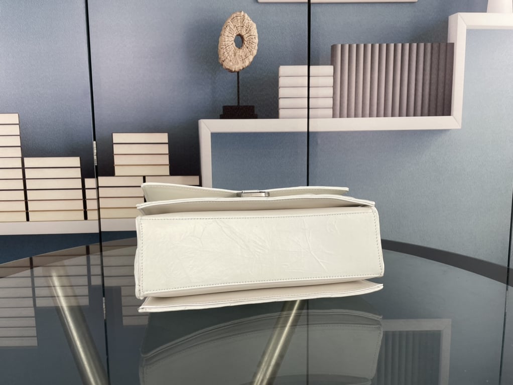 BALENCIAGA CRUSH SMALL CHAIN BAG QUILTED IN WHITE 25CM