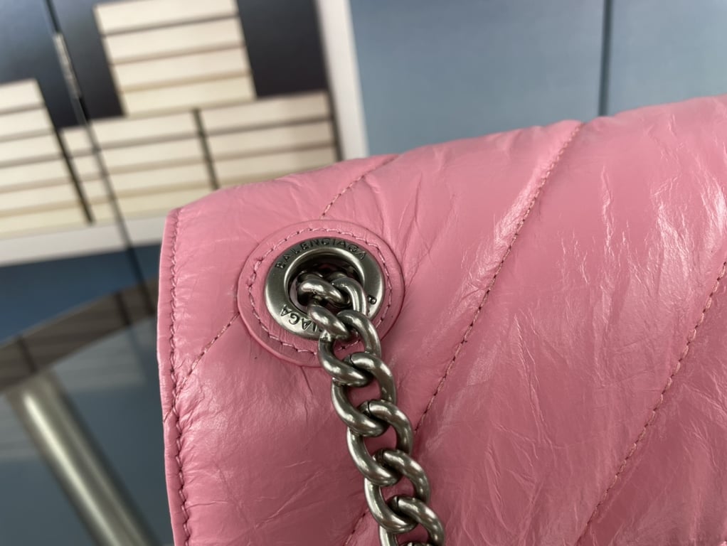 BALENCIAGA CRUSH SMALL CHAIN BAG QUILTED IN PINK 25CM