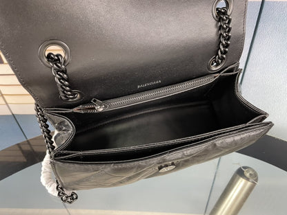 BALENCIAGA CRUSH SMALL CHAIN BAG QUILTED IN BLACK 25CM