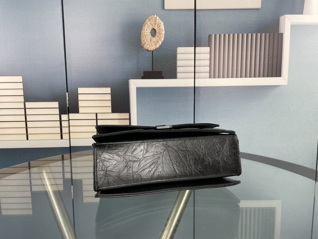 BALENCIAGA CRUSH SMALL CHAIN BAG QUILTED IN BLACK 25CM