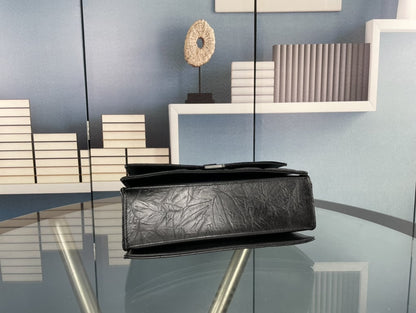 BALENCIAGA CRUSH SMALL CHAIN BAG QUILTED IN BLACK 25CM